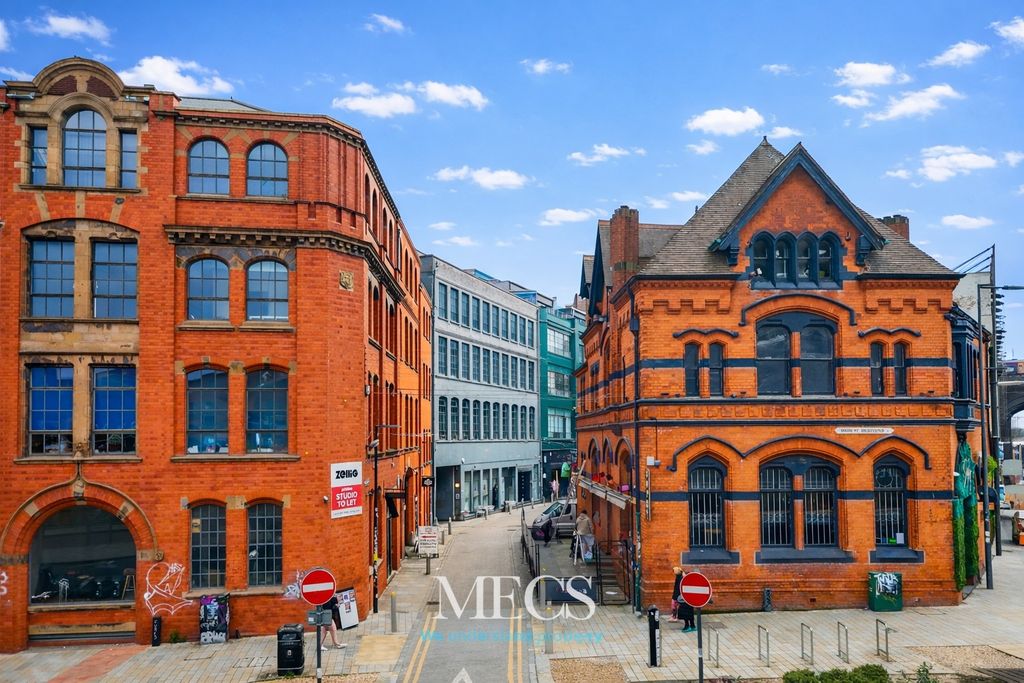 Property photo 2 of 17 4932171