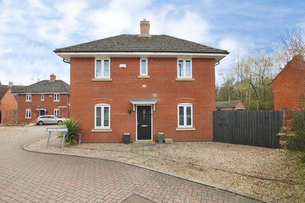 Property photo 1 of 9
