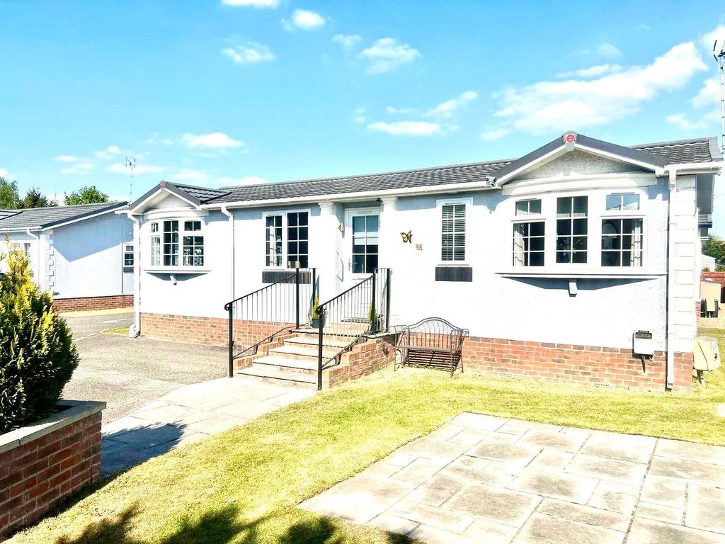 Property photo 3 of 21