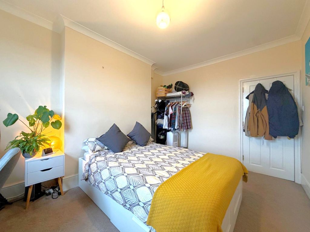 Property photo 3 of 9 Photo-2025-11-27-15-04-09 (4)