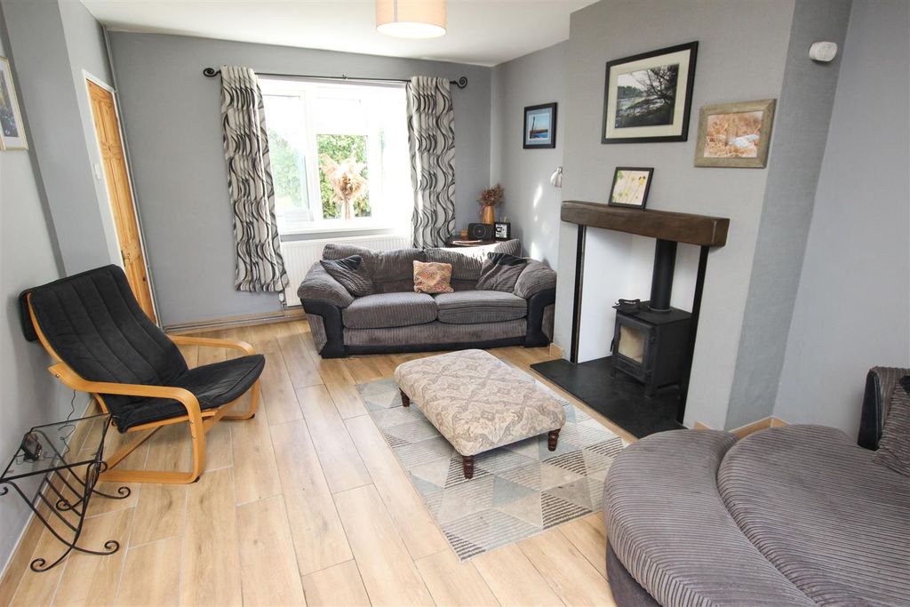 Property photo 3 of 18 Dual Aspect Lounge