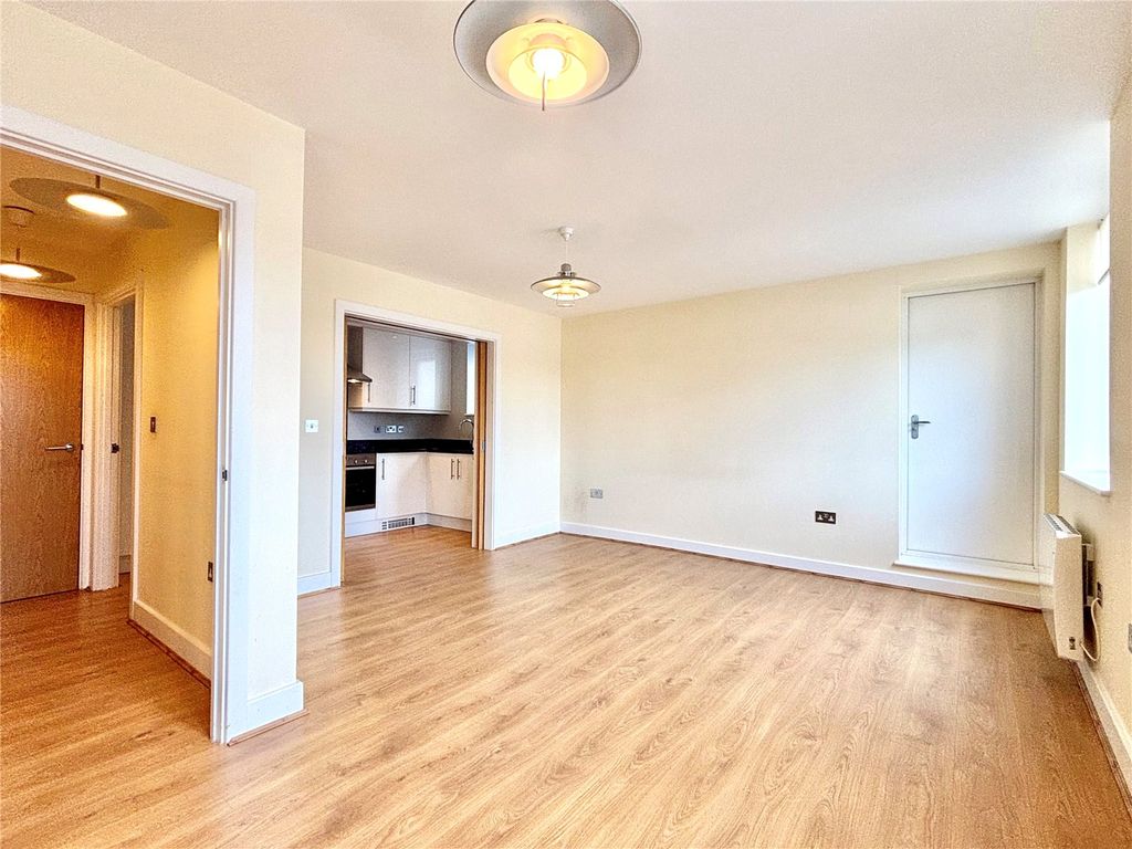 Property photo 2 of 8 Picture No. 09