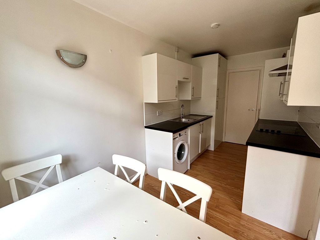 Property photo 3 of 10 Kitchen/Diner