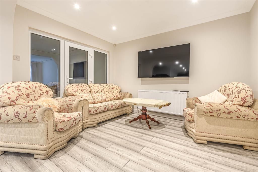 Property photo 2 of 17 N9Xhjbi8Hdjklu5Zluo7_U5Gy9A.Jpg