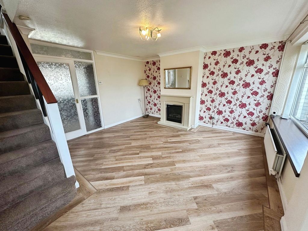 Property photo 2 of 24