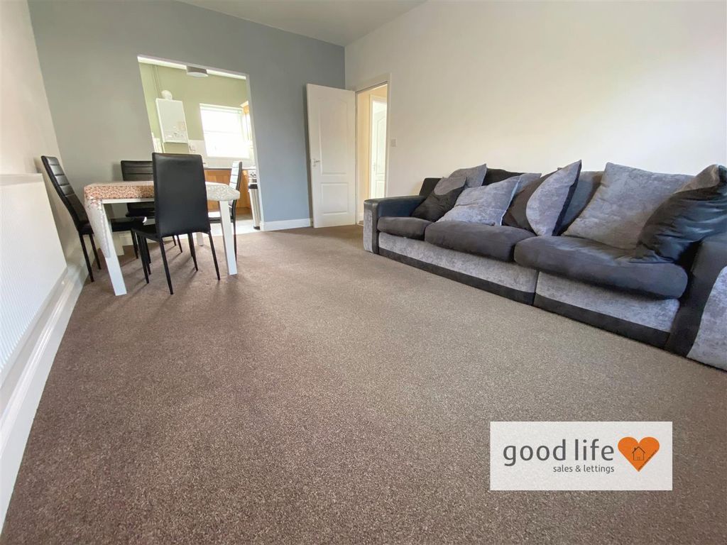 Property photo 3 of 15 Livingroom 2 Flat483Chesterroad.Jpg