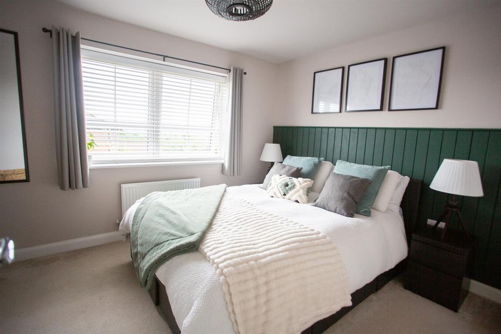 Property photo 2 of 15 Derb8580.Jpg