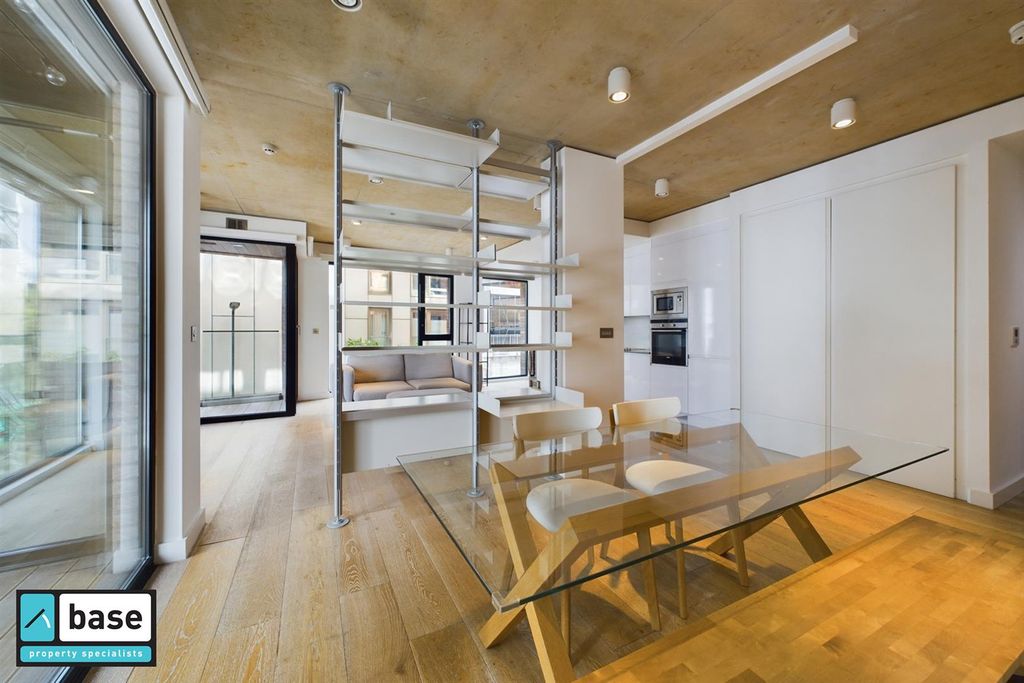 Property photo 2 of 24 Dining Area