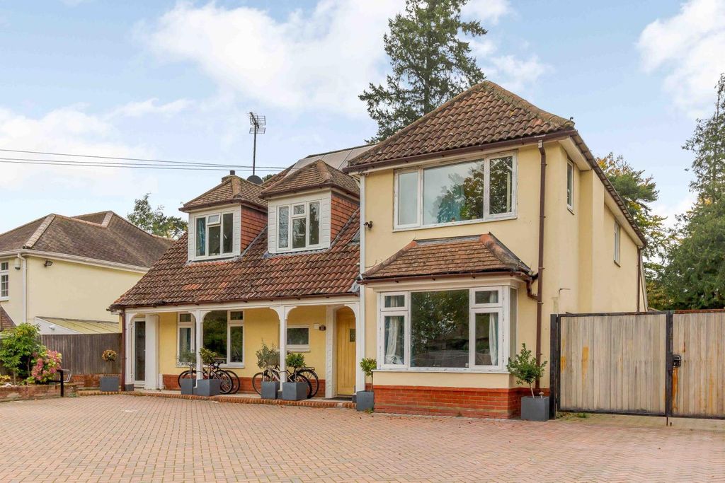 Property photo 1 of 6 Dy-Fcdyvcey2C1Vokrds8Q.Jpg