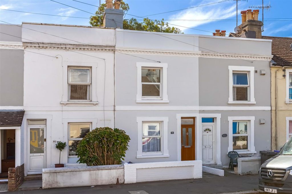 Property photo 1 of 9 Newland Rd.Jpg