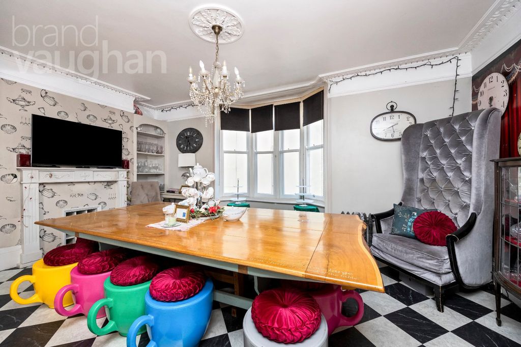 Property photo 2 of 21 Picture No. 41