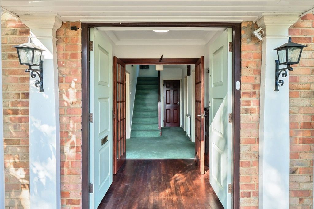 Property photo 3 of 18 1314480-2-6854512...