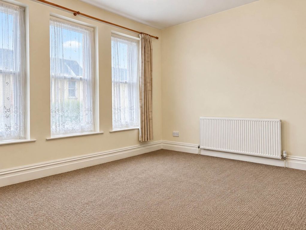 Property photo 2 of 4