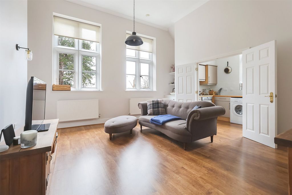 Property photo 2 of 12 Picture No. 07