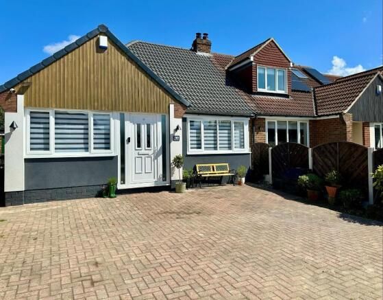 Property photo 1 of 12 External