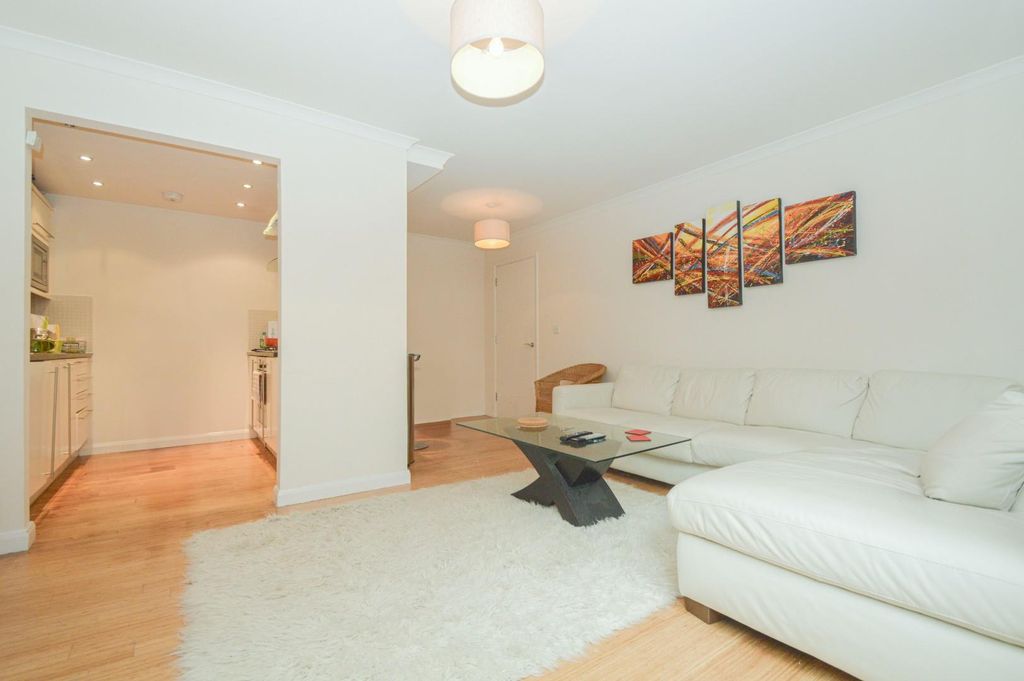 Property photo 1 of 9 8.Jpg