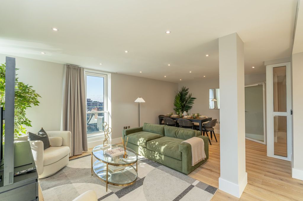 Property photo 2 of 10 Picture No. 15