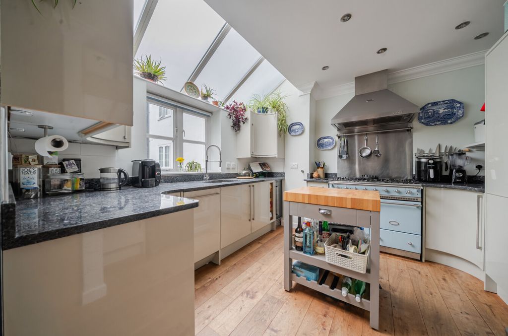 Property photo 2 of 15 1509717-16-6A859A...