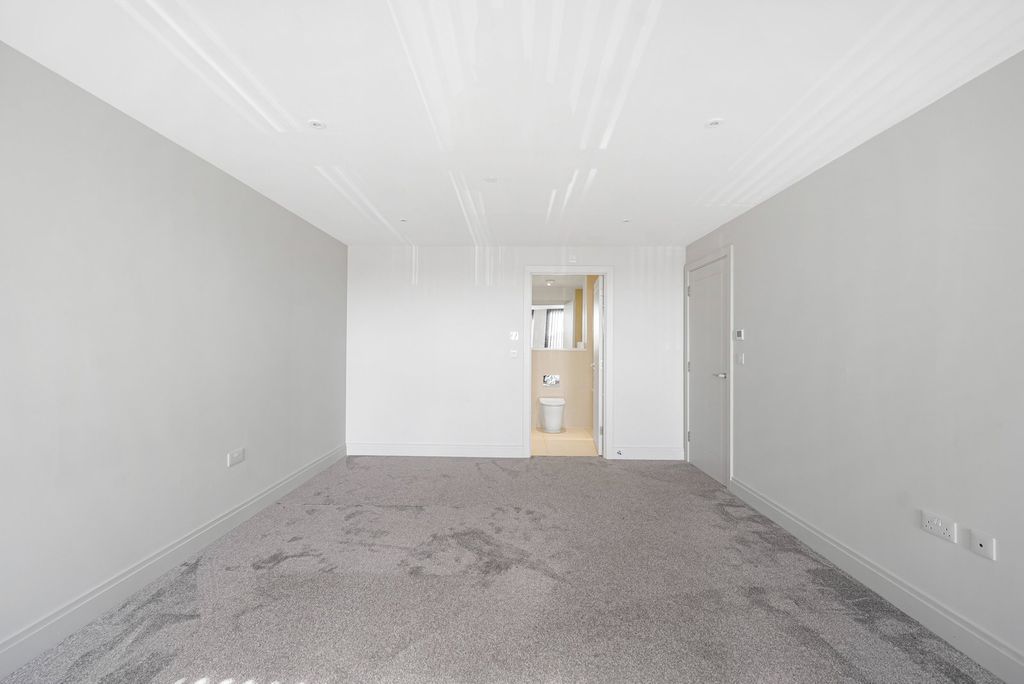 Additional image 24 of 3 bed penthouse for saleRest Bay, Porthcawl CF36