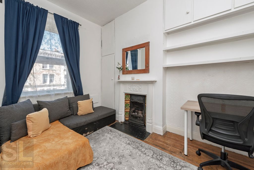 Property photo 2 of 7 B@61 Camberwell Rd-5606