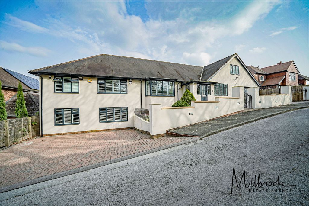 Property photo 1 of 67