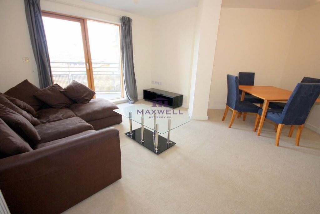 Property photo 3 of 23 2 Bed 2 Bath For Rent In Bow, E3