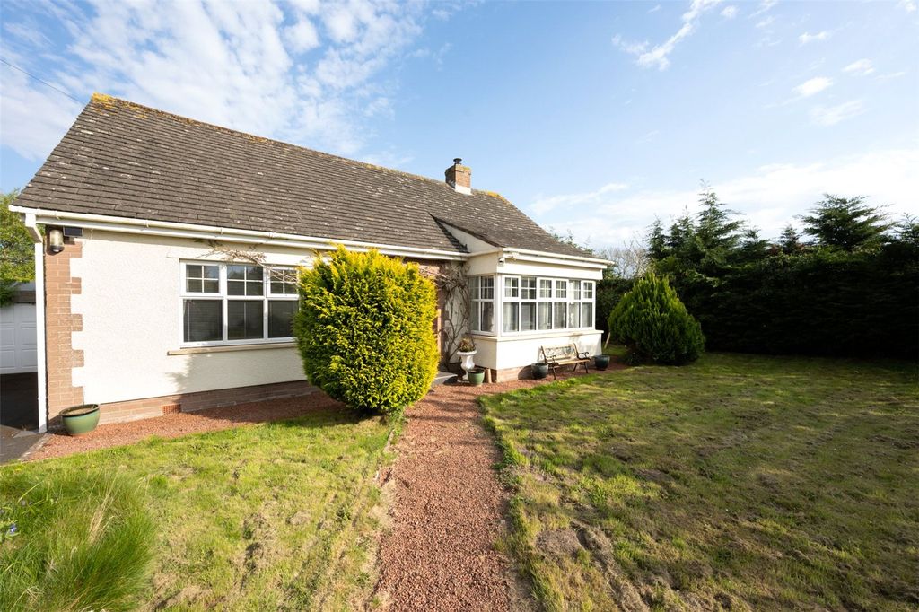 Property photo 1 of 14 Outside