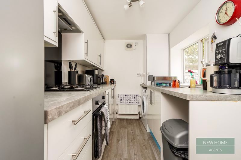 Property photo 3 of 18 Photo 8