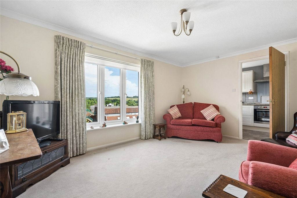 Property photo 3 of 12 Sitting Room