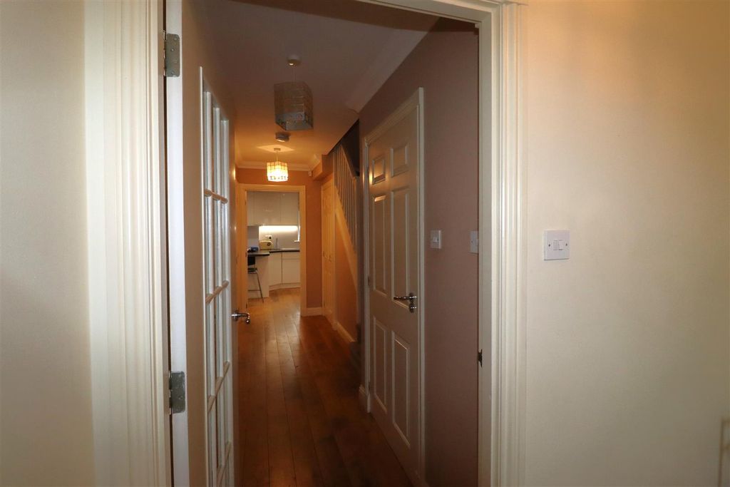 Property photo 2 of 43 Hall (2).Jpg