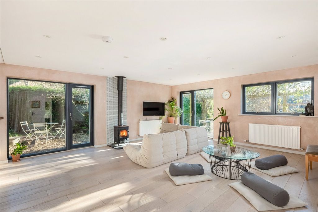 Property photo 3 of 17 Picture No. 03