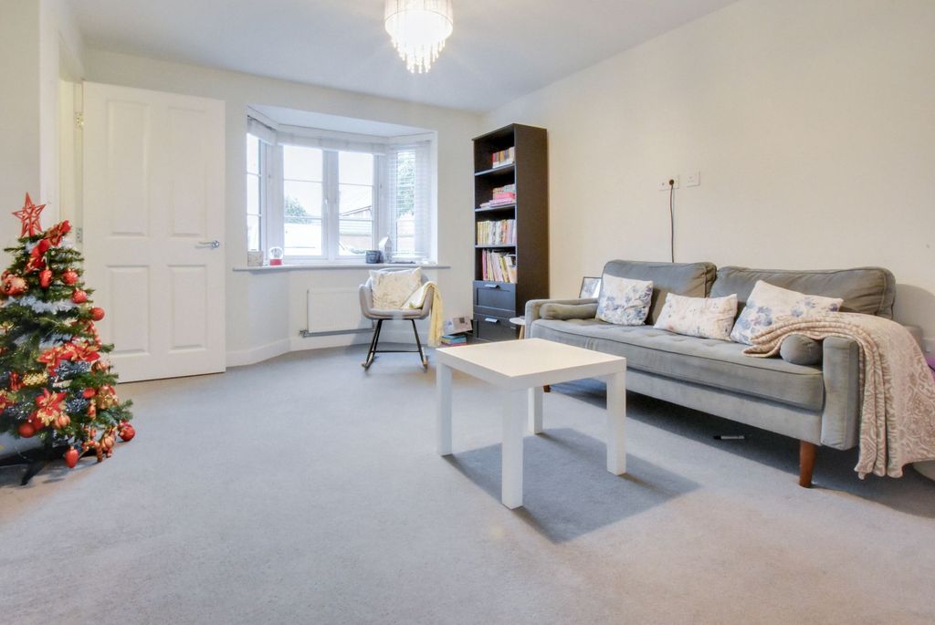 Property photo 3 of 20