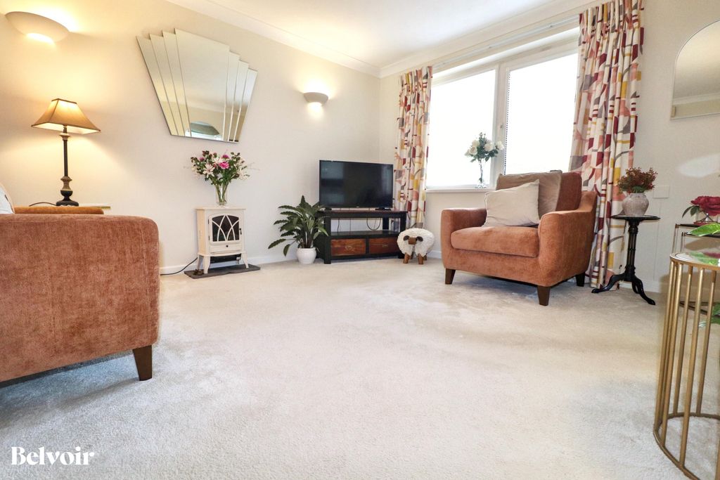 Property photo 3 of 14