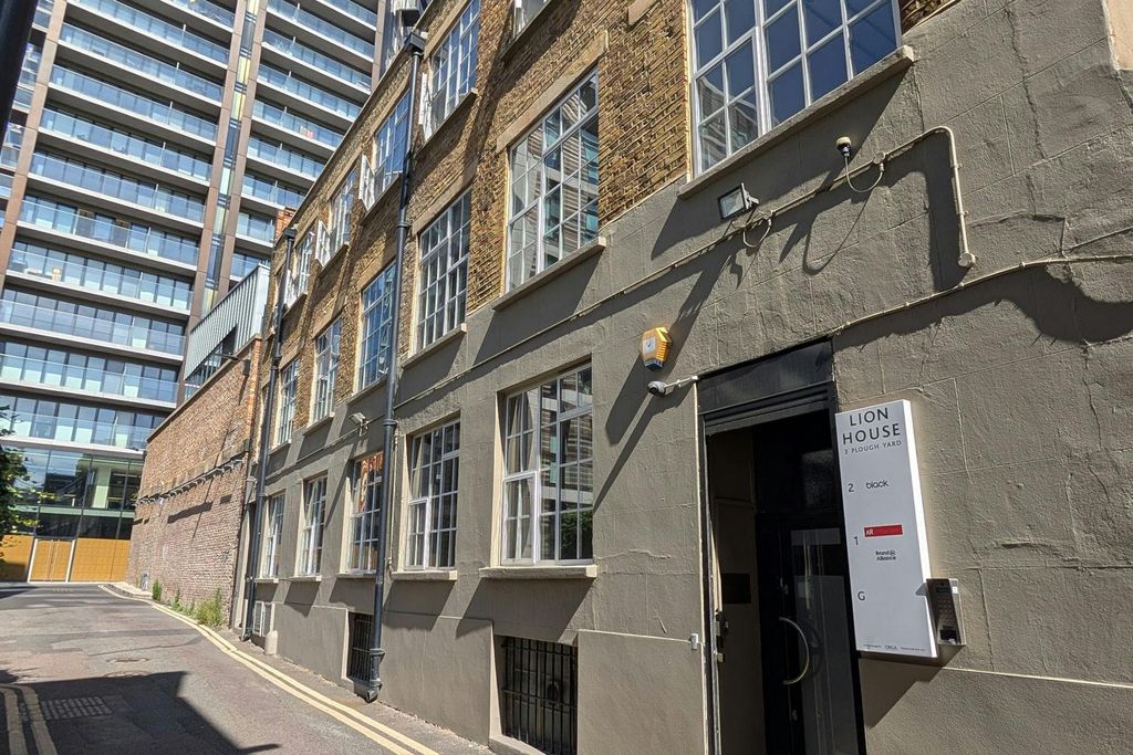 Property photo 2 of 11 Lion-House-3-Plough-Yard-Ec2A-3Lp-Shoreditch-Office-Studio-Showroom-To-Let-External1-Dominion.London.Jpg