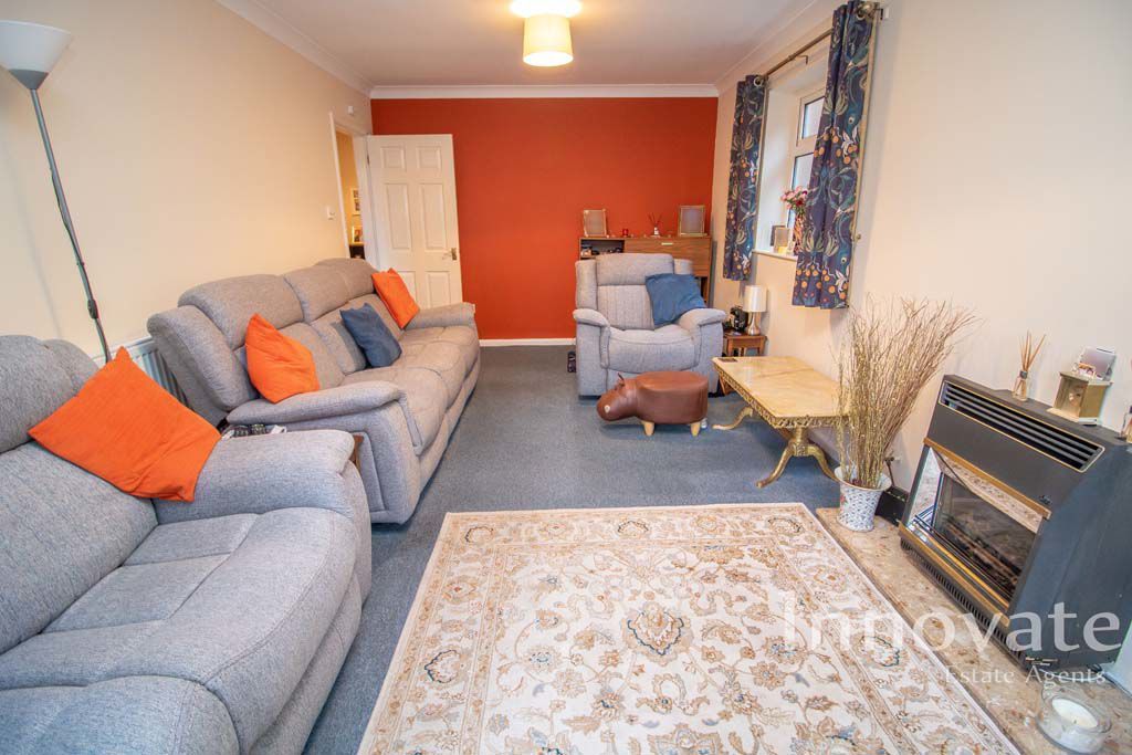 Property photo 3 of 19 Photo 8