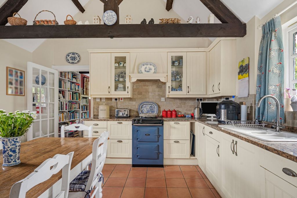 Property photo 3 of 24 Kitchen
