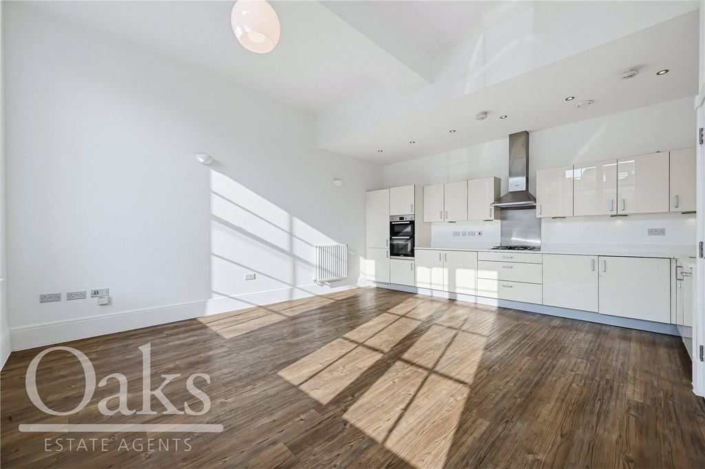 Property photo 3 of 8 Picture No. 06