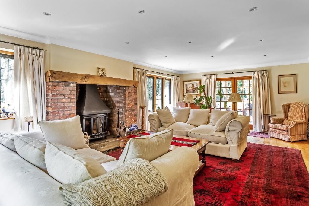 Property photo 3 of 20 Lodgefield-16.Jpg