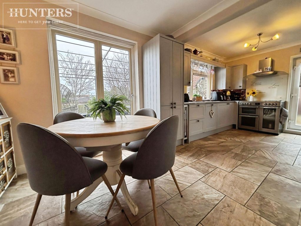 Property photo 3 of 24 Pbox-Img.Jpg