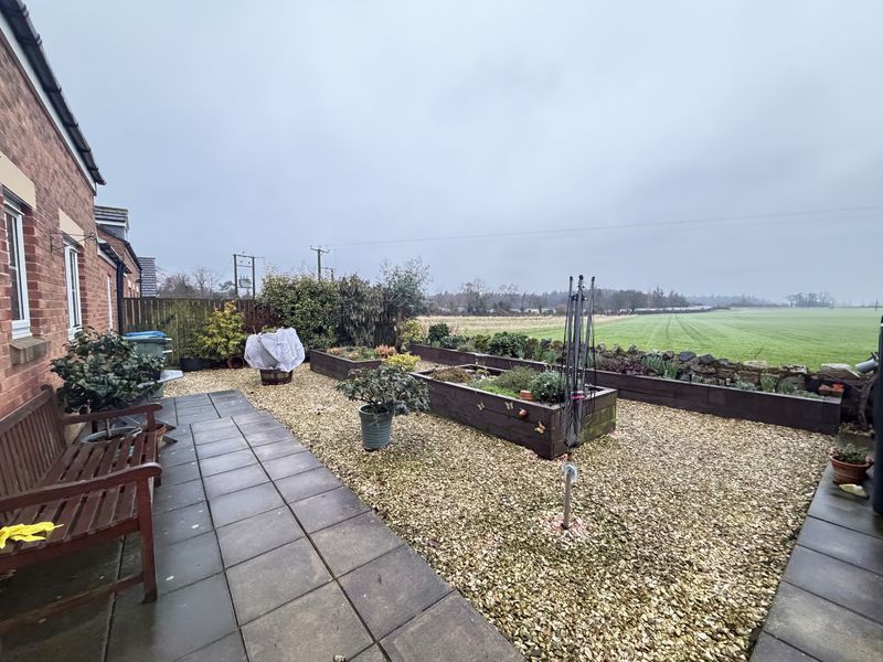 Property photo 3 of 12 Photo 4