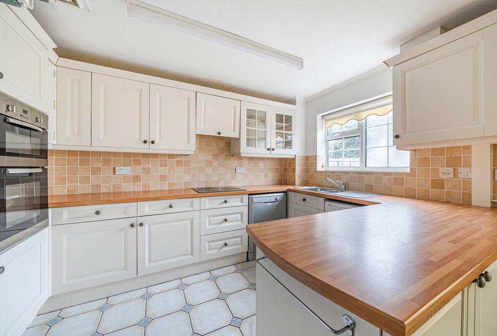 Property photo 3 of 21 1253388 (5).Jpg