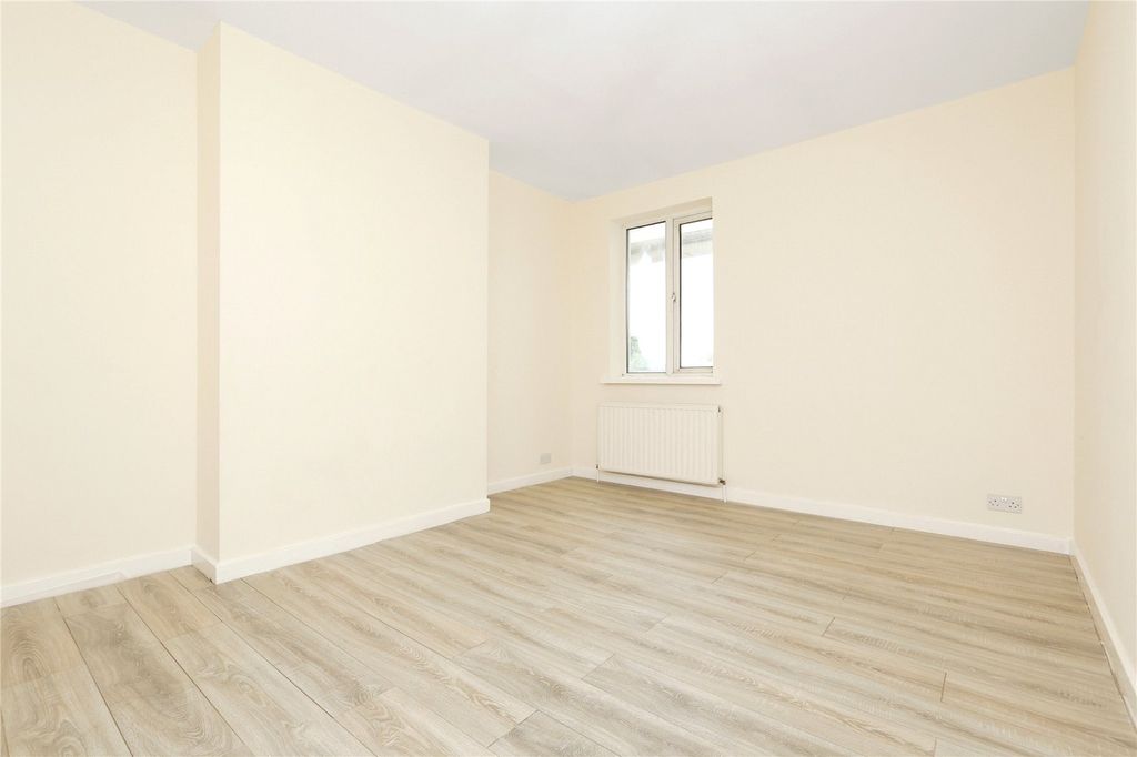 Property photo 1 of 7 Bedroom One