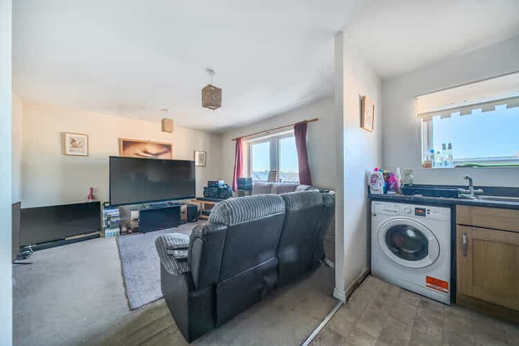 Property photo 3 of 19