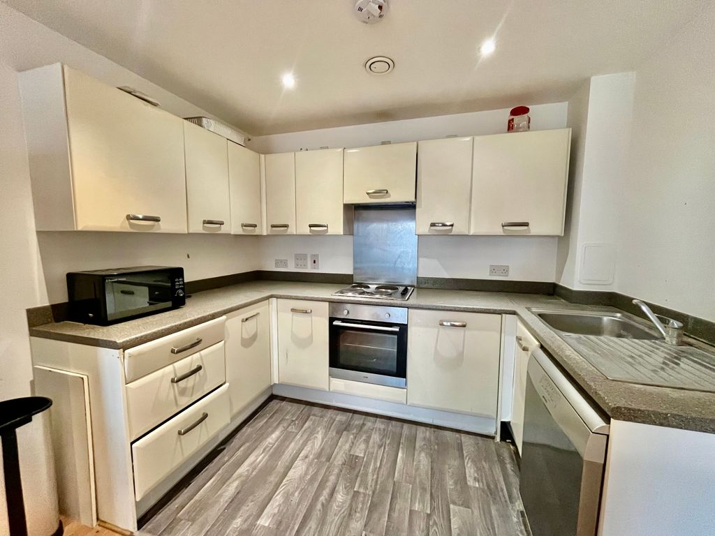 Property photo 2 of 5 Kitchen