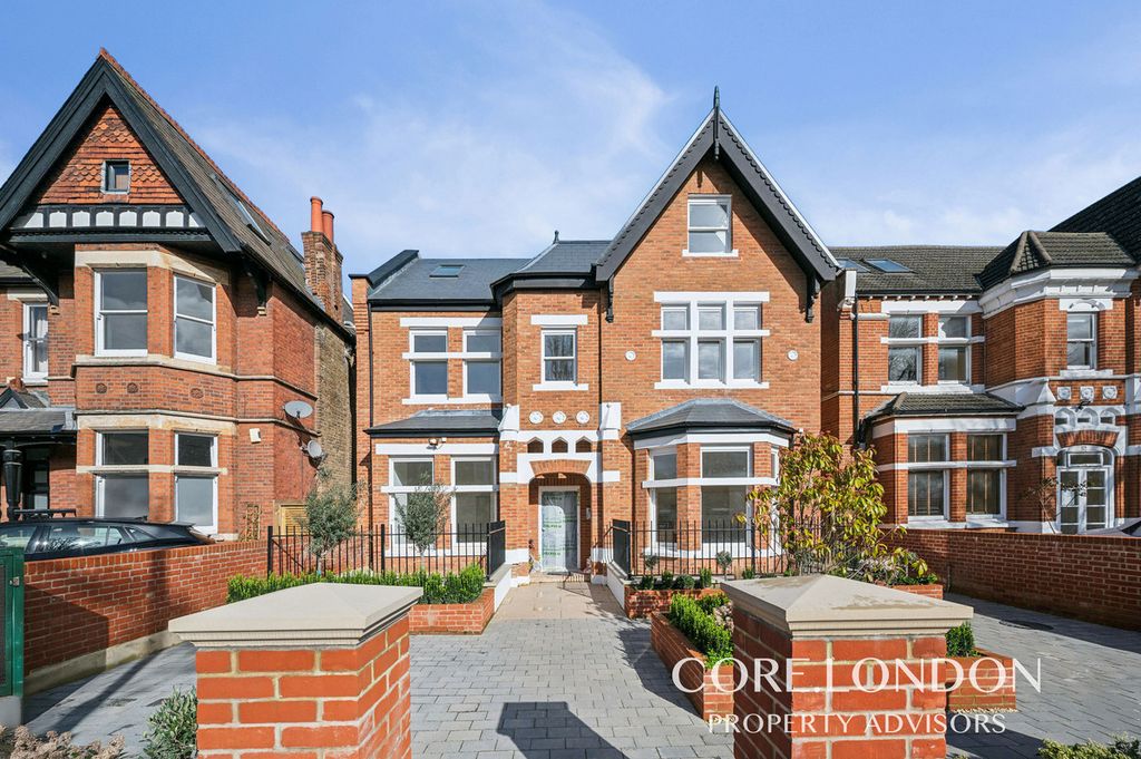 Property photo 1 of 13