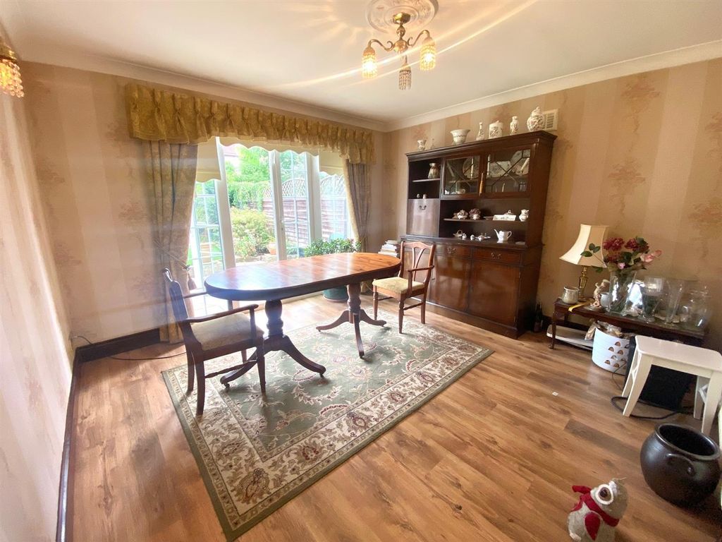 Property photo 3 of 9 Dining Room.Jpg