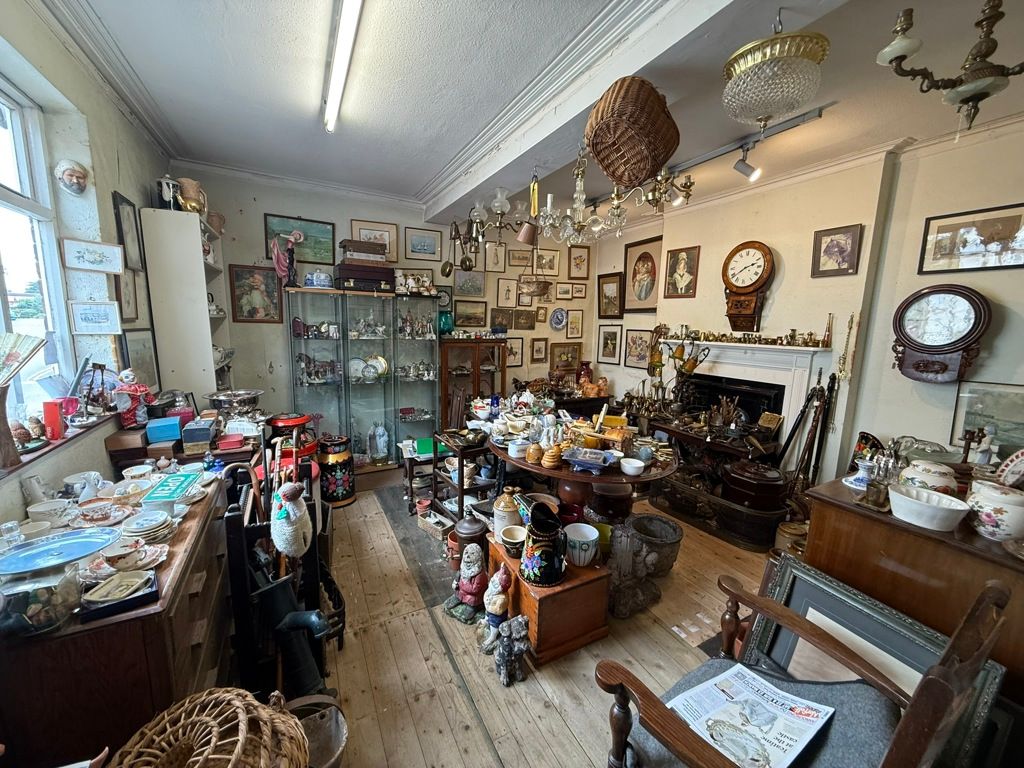 Property photo 2 of 16 Photo 2