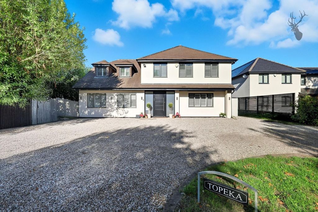 Property photo 1 of 44