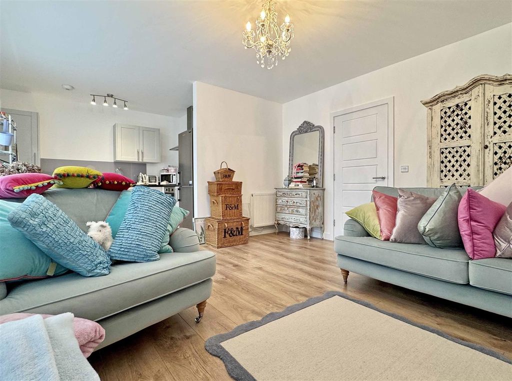 Property photo 2 of 14 Open Plan Living.Jpg