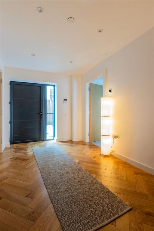 Property photo 3 of 33 Hamilton Villas 3-2.Jpg